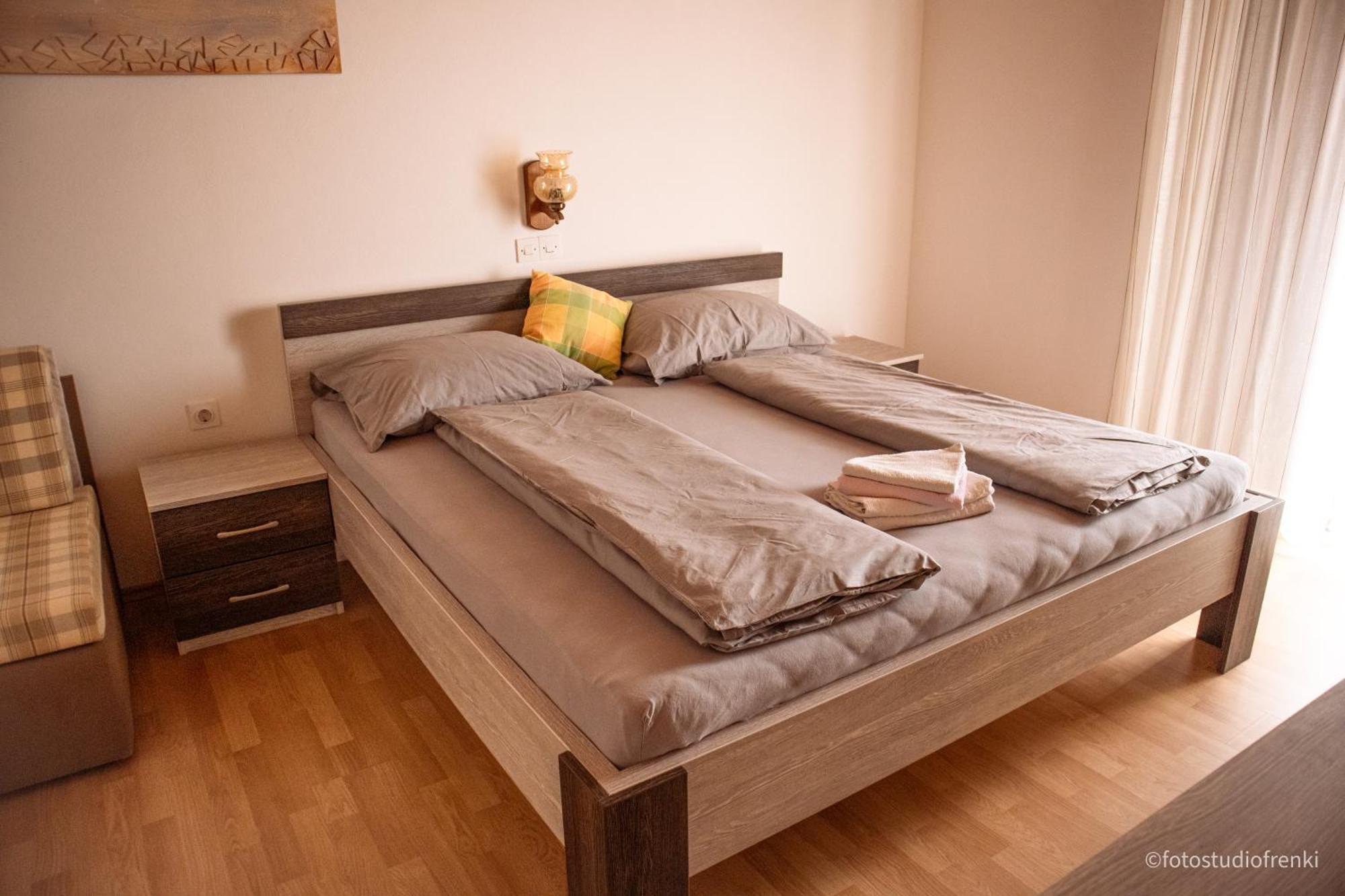 Guesthouse Marija Лопар Екстериор снимка